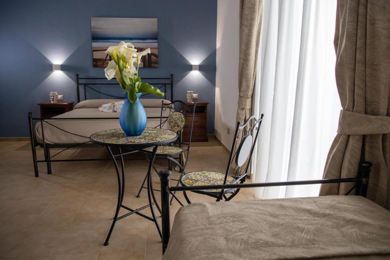 B&B Palazzo Loreto 아볼라 외부 사진