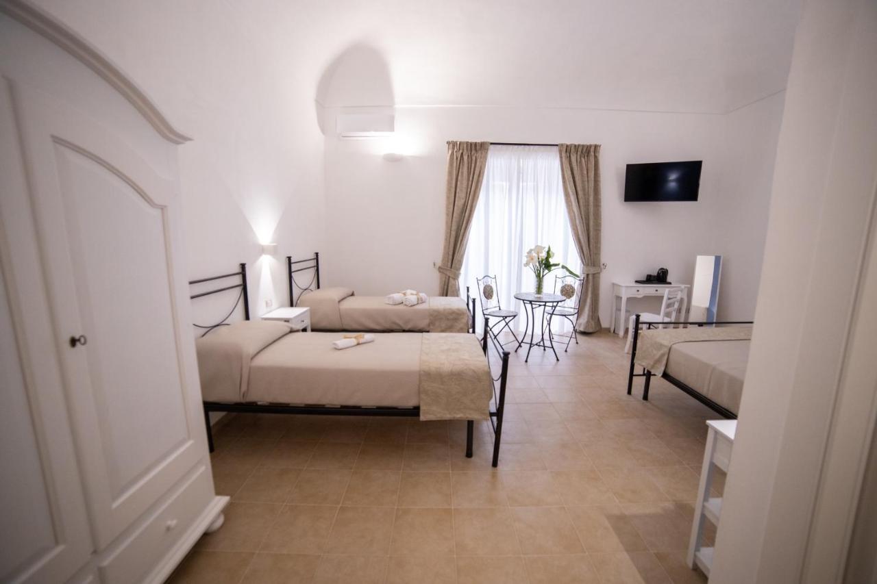B&B Palazzo Loreto 아볼라 외부 사진