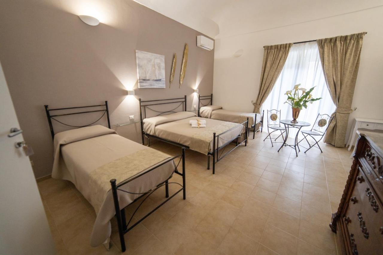 B&B Palazzo Loreto 아볼라 외부 사진